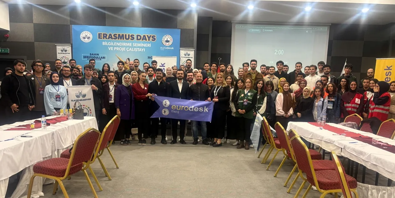Elazığ Belediyesi Gençlik Meclisi ev sahipliğinde bölgesel Gençlik buluşması düzenlendi
