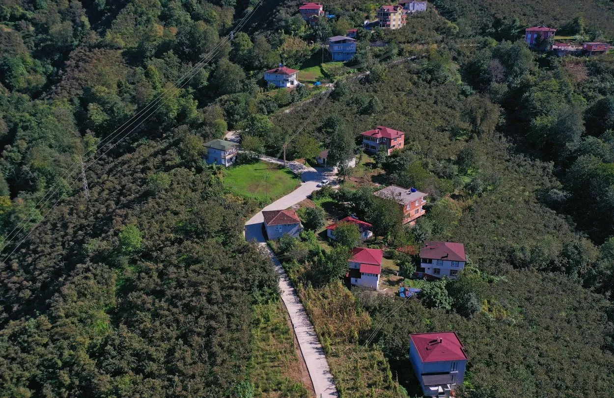 Çamaş Budak Mahallesi’ne beton yol
