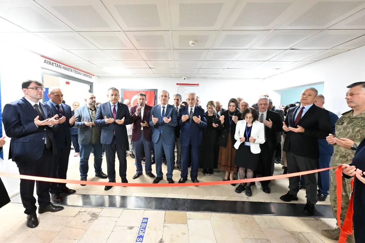 Farabi Hastanesi'nde, Ayaktan Günübirlik tedavi ünitesi hizmete açıldı