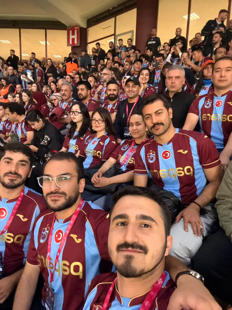 Türk Dünyası’nın Gençleri Trabzonspor coşkusuna ortak oldu