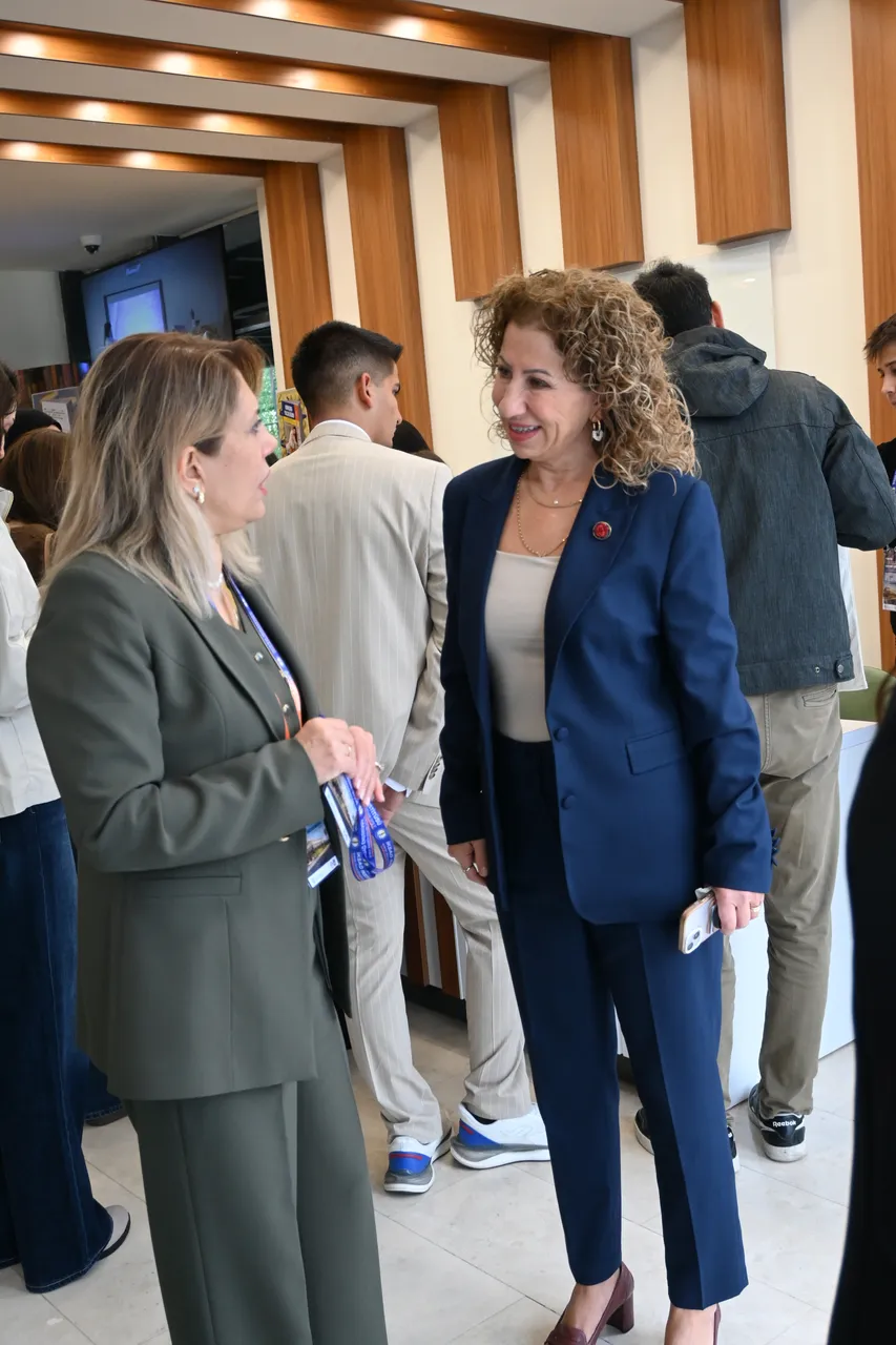 Yüksek İhtisas Üniversitesi ev sahipliğinde düzenlenen Uluslararası Yüksek İhtisas Üniversitesi Sağlık Bilimleri Kongresi’nin ilk günü tamamlandı