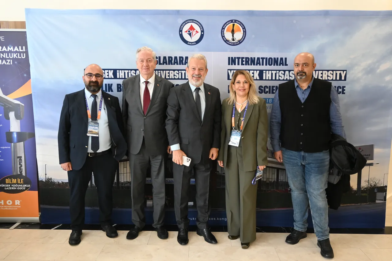 Yüksek İhtisas Üniversitesi ev sahipliğinde düzenlenen Uluslararası Yüksek İhtisas Üniversitesi Sağlık Bilimleri Kongresi’nin ilk günü tamamlandı
