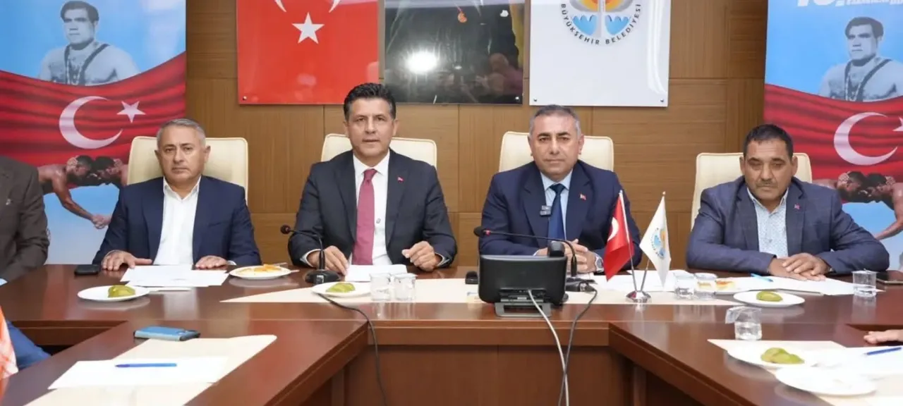 Kozan Belediyesi, Karakucak güreşlerin Lasmanını yaptı