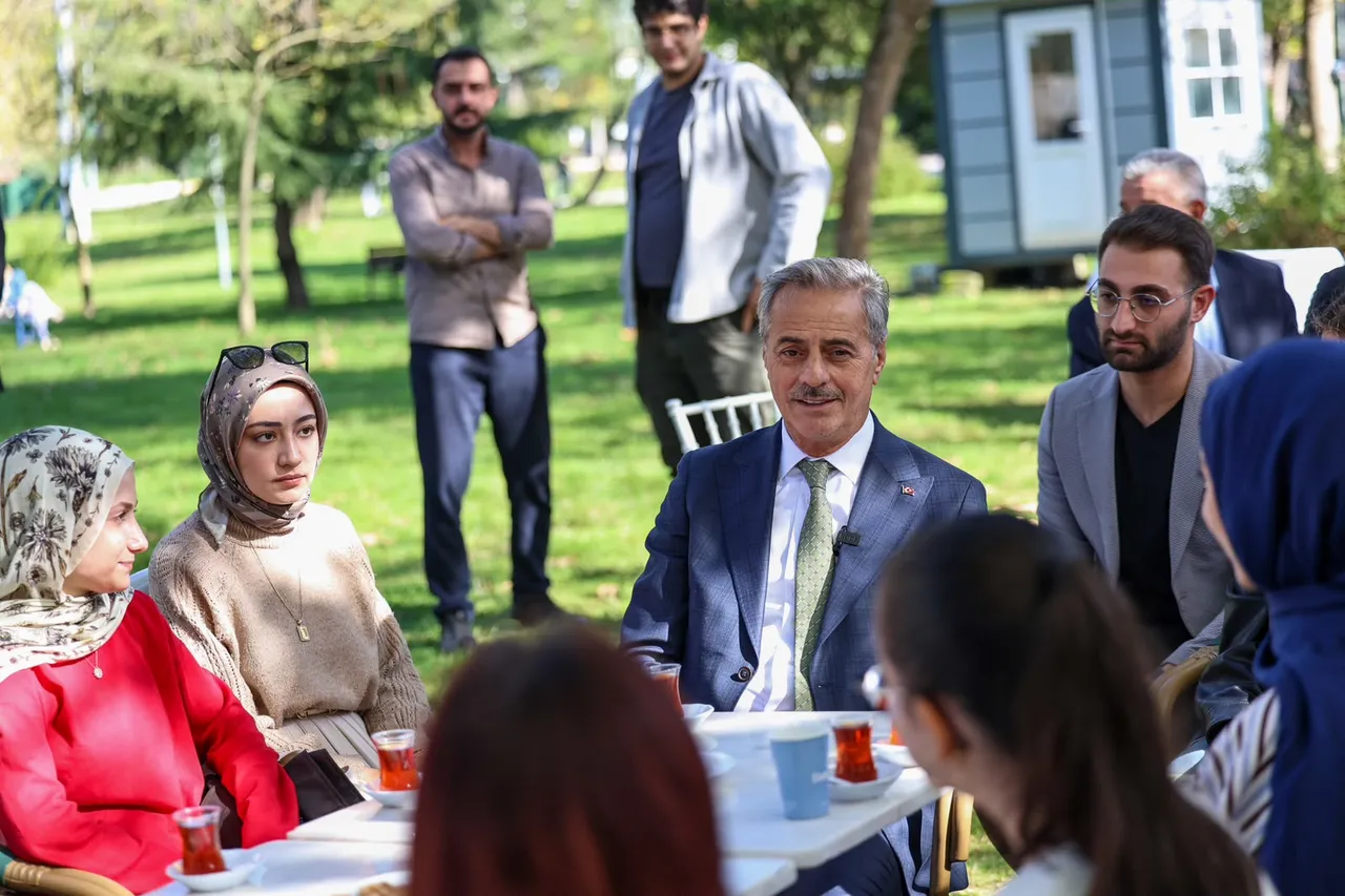 “AKM, AFA, Bilim Merkezi, Şehir Kütüphanesi ve tramvayla gençlerimiz için yeni bir dönem başlıyor”