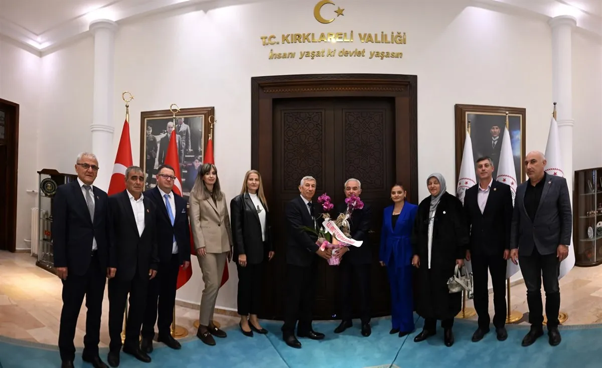 Muhtarlar; mahalle ve köylerde milletin iradesi, kamu hizmetlerinde gönül köprü, en yakın çalışma arkadaşlar