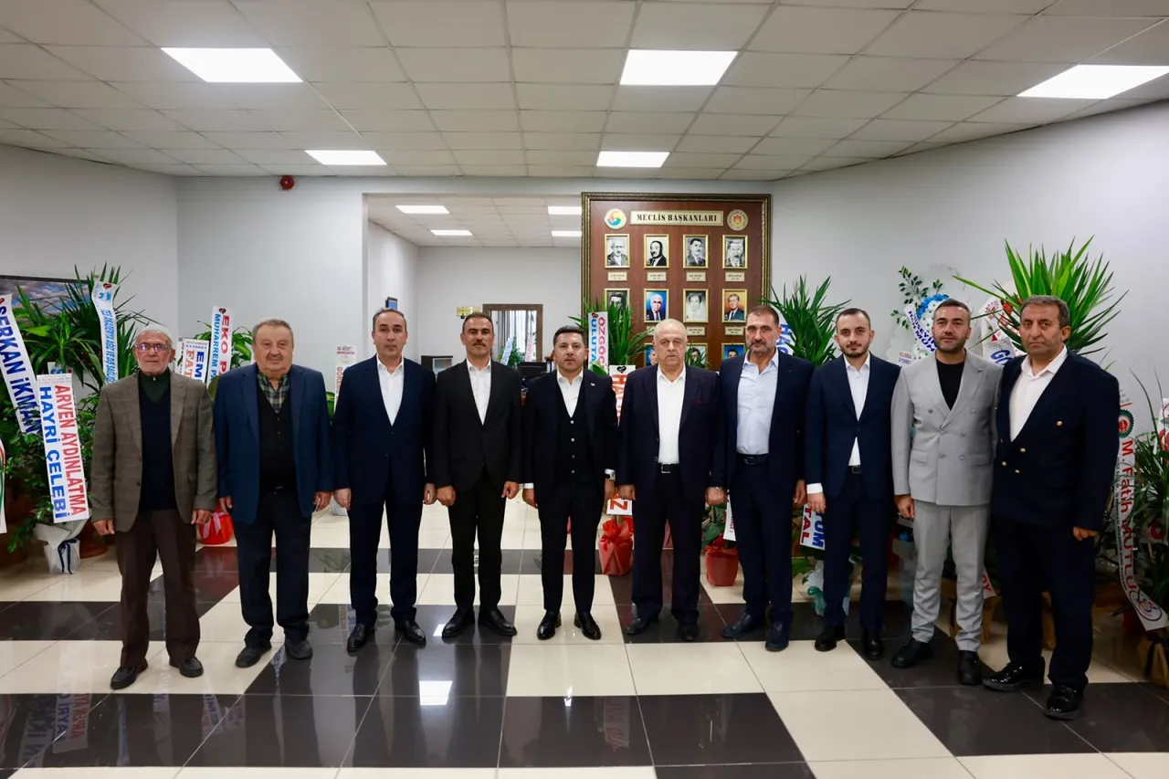 Belediye Başkanı Arı, NTSO Başkanı Öbekli’ye hayırlı olsun ziyaretinde bulundu
