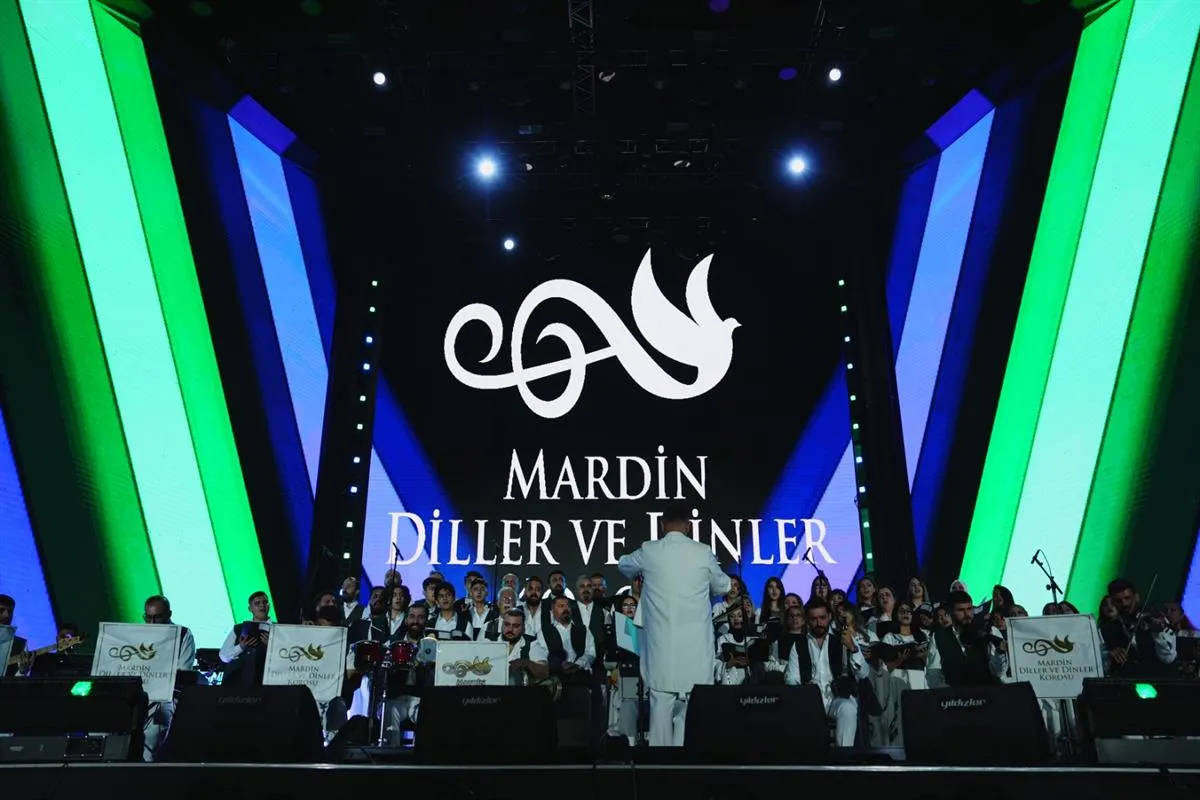 Mardin Diller ve Dinler Korosu’ndan Kültür Yolu Festivali’nde müzik ziyafeti