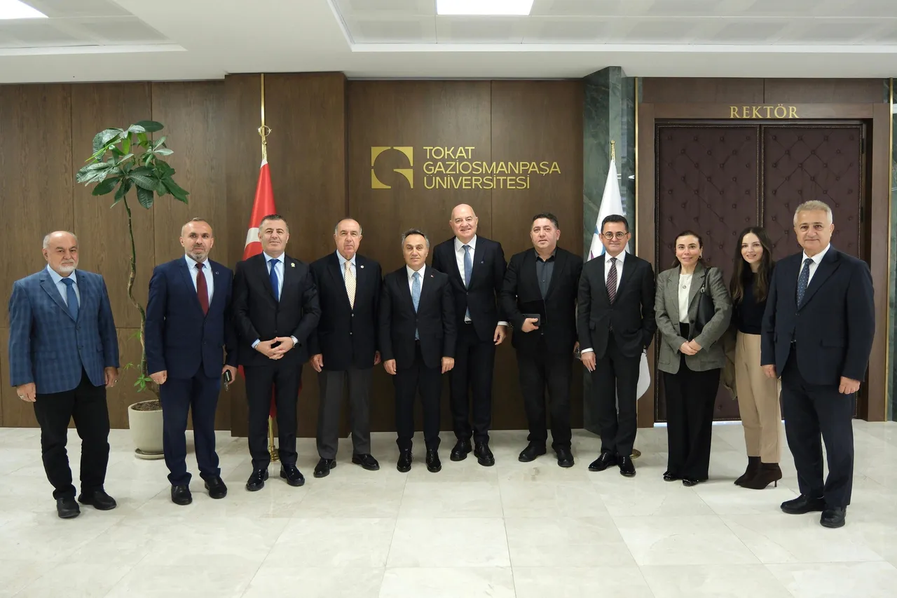 ESAS Holding CEO’su Özdoğru ve eski Bakan Yardımcısı Büyükkaya, Tokat Gaziosmanpaşa Üniversitesi Rektörünü ziyaret etti