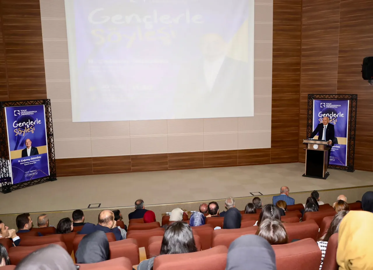 ESAS Holding CEO’su H. Çağatay Özdoğru, TOGÜ’de gençlerle başarı ve kariyer deneyimlerini paylaştı