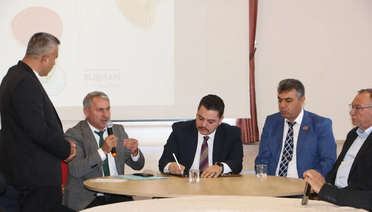 Yunak’ta 19 Ekim Muhtarlar Günü programı düzenlendi