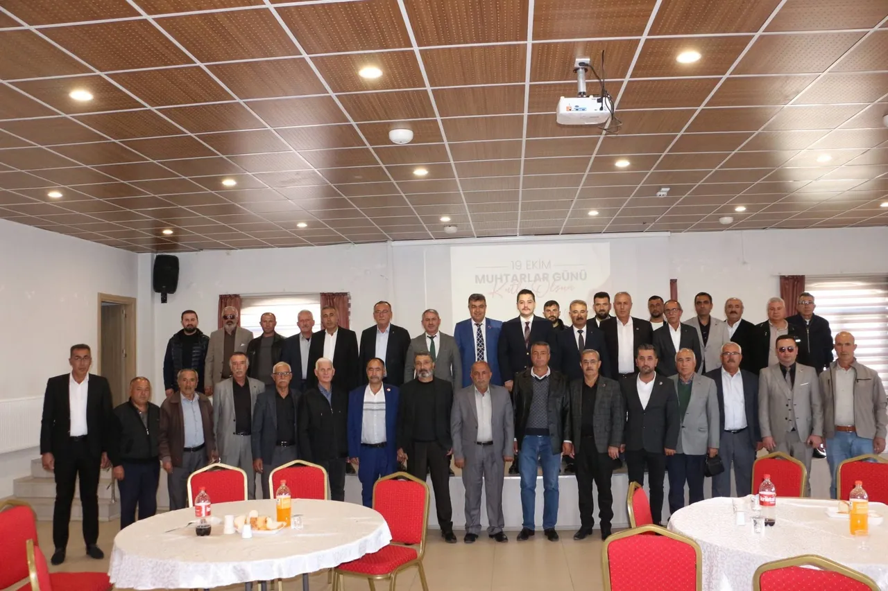 Yunak’ta 19 Ekim Muhtarlar Günü programı düzenlendi