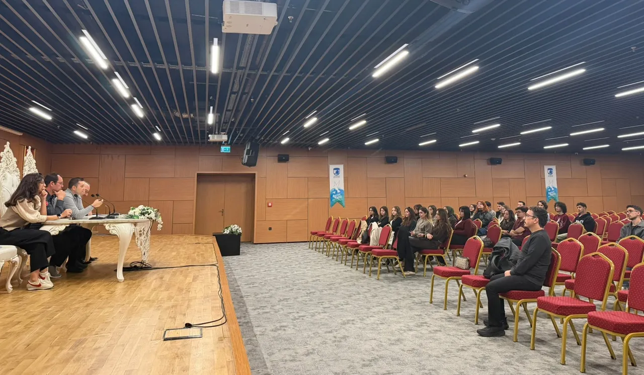 Şehir Planlama Dersi Belediyesinde yapıldı