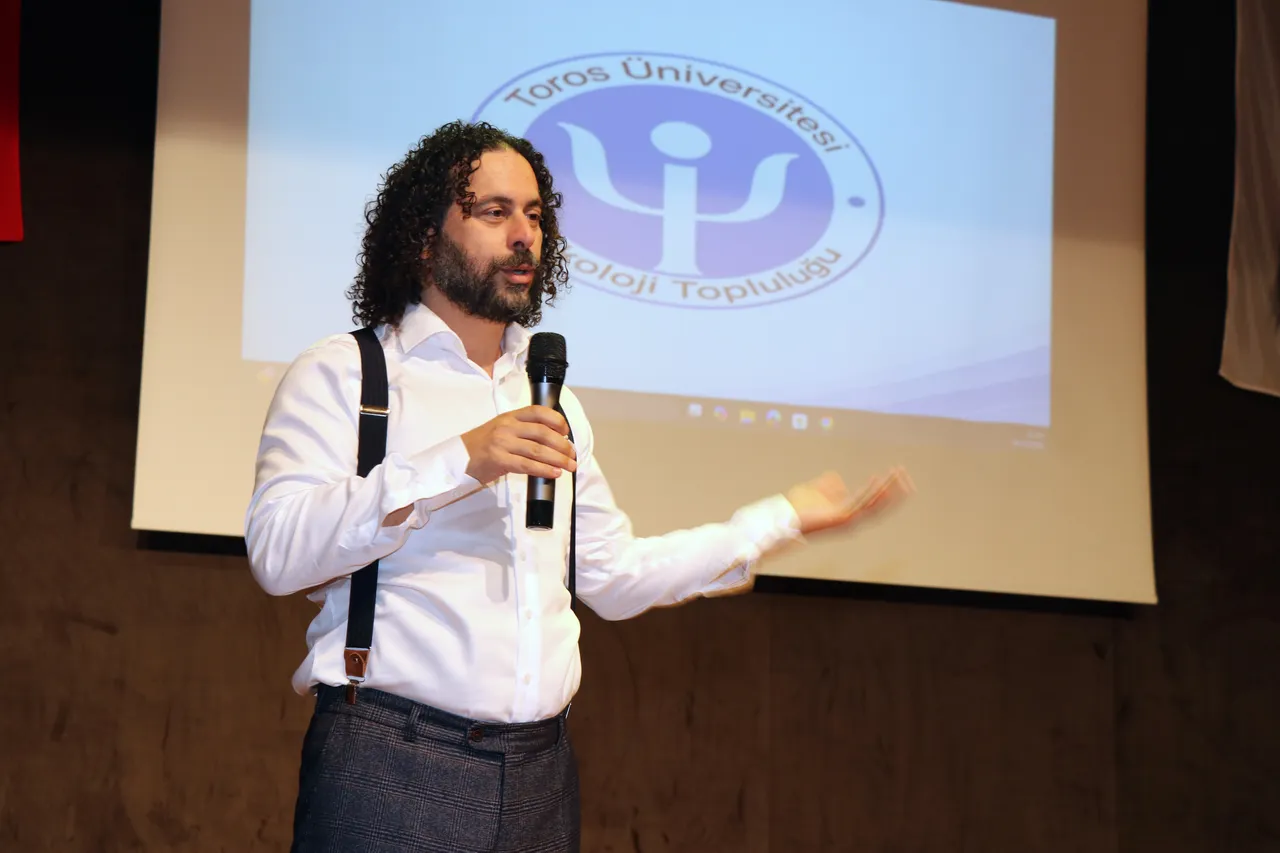 Toros Üniversitesi’nde spor psikolojisi buluşması