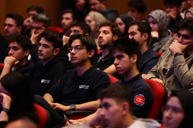 Ergün Kırlıkovalı, FSM’de öğrencilerle buluştu