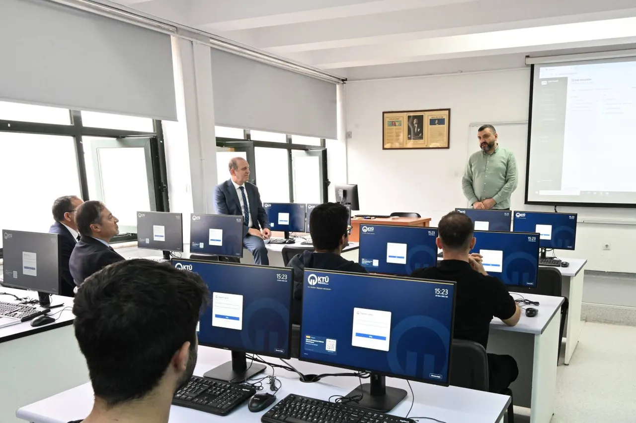 Fen Fakültesi'nde, modern bilgisayar laboratuvarları hizmete açıldı