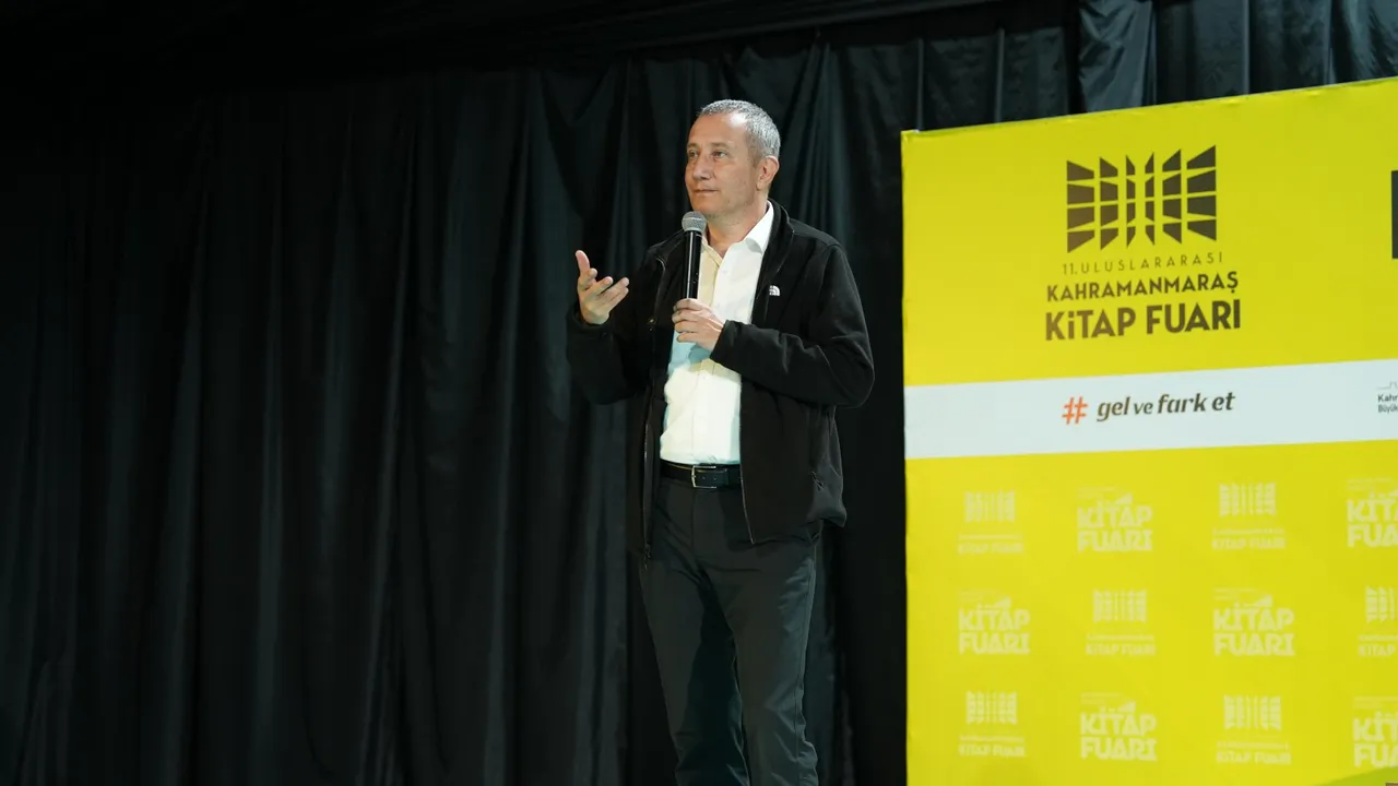 Kitap Fuarı’nda çocukların dijital dünyası konuşuldu