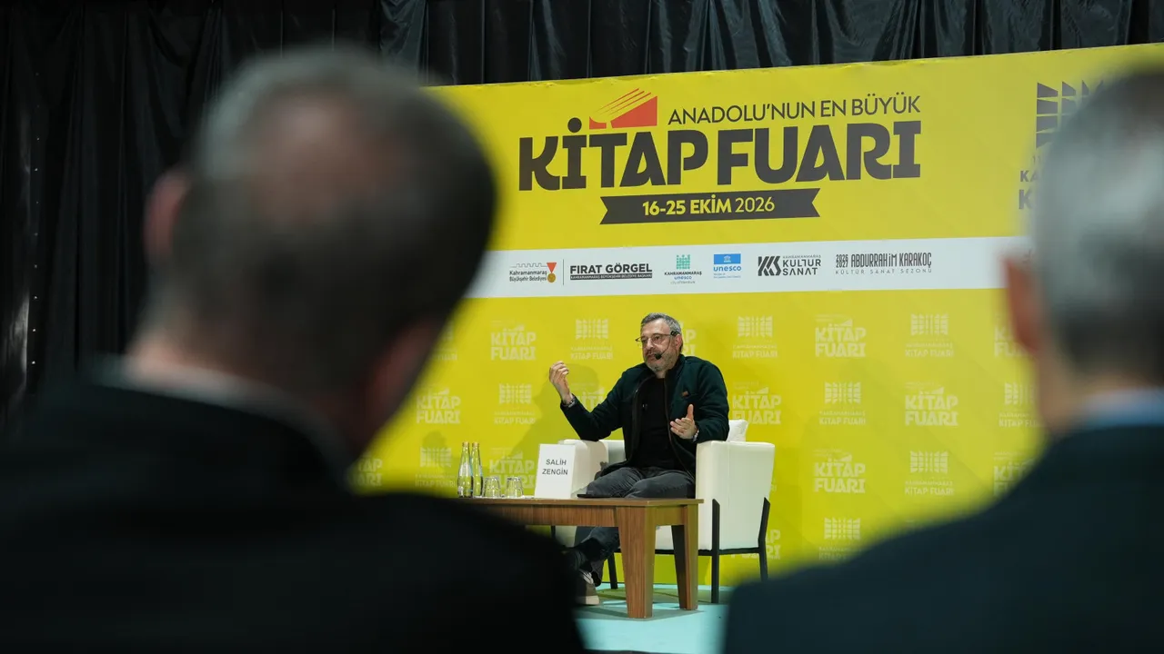 Büyükşehir’in Kitap Fuarında Salih Zengin’den çocuklara kitap sevgisi üzerine söyleşi