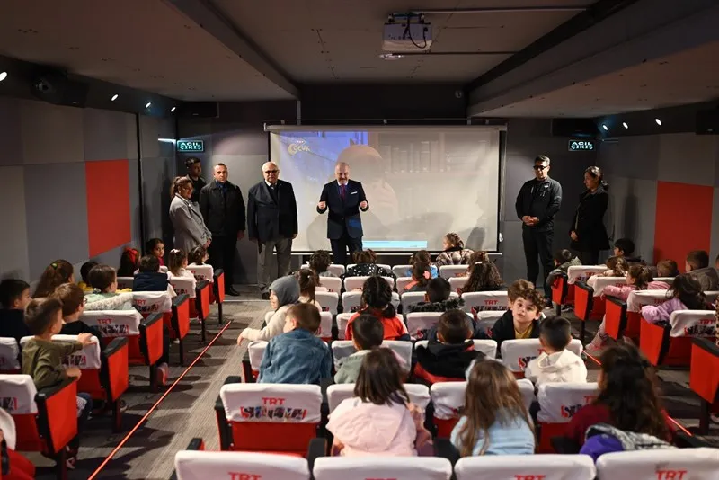 Gönen’de Çocuklar TRT sinema etkinliğiyle buluştu