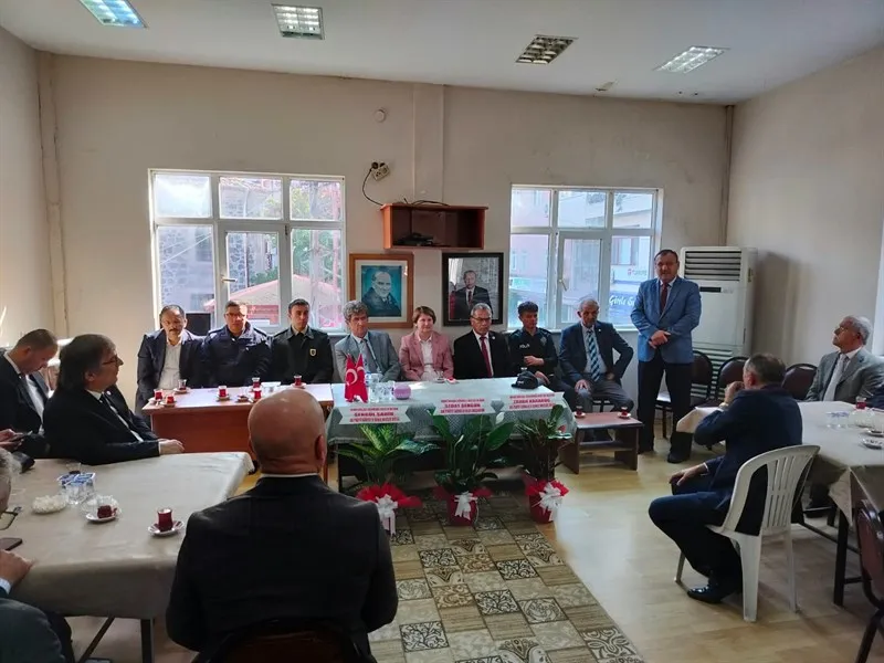 Kaymakam Civelek, 19 Ekim Muhtarlar Günü programına katıldı