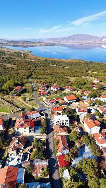 Şarkikaraağaç Gedikli Köyü’nde sıcak asfalt çalışmaları tamamlandı