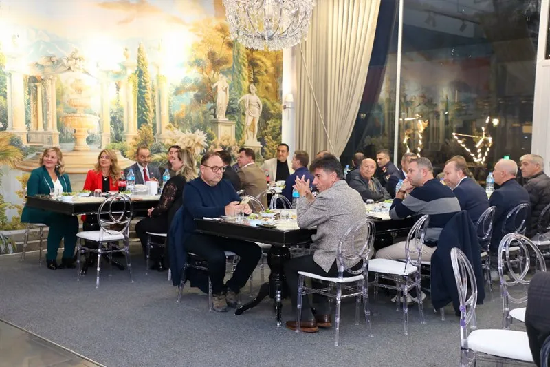 Keşan Kaymakamı Aziz Mercan Muhtarlar Onuruna düzenlenen yemek programına katıldı