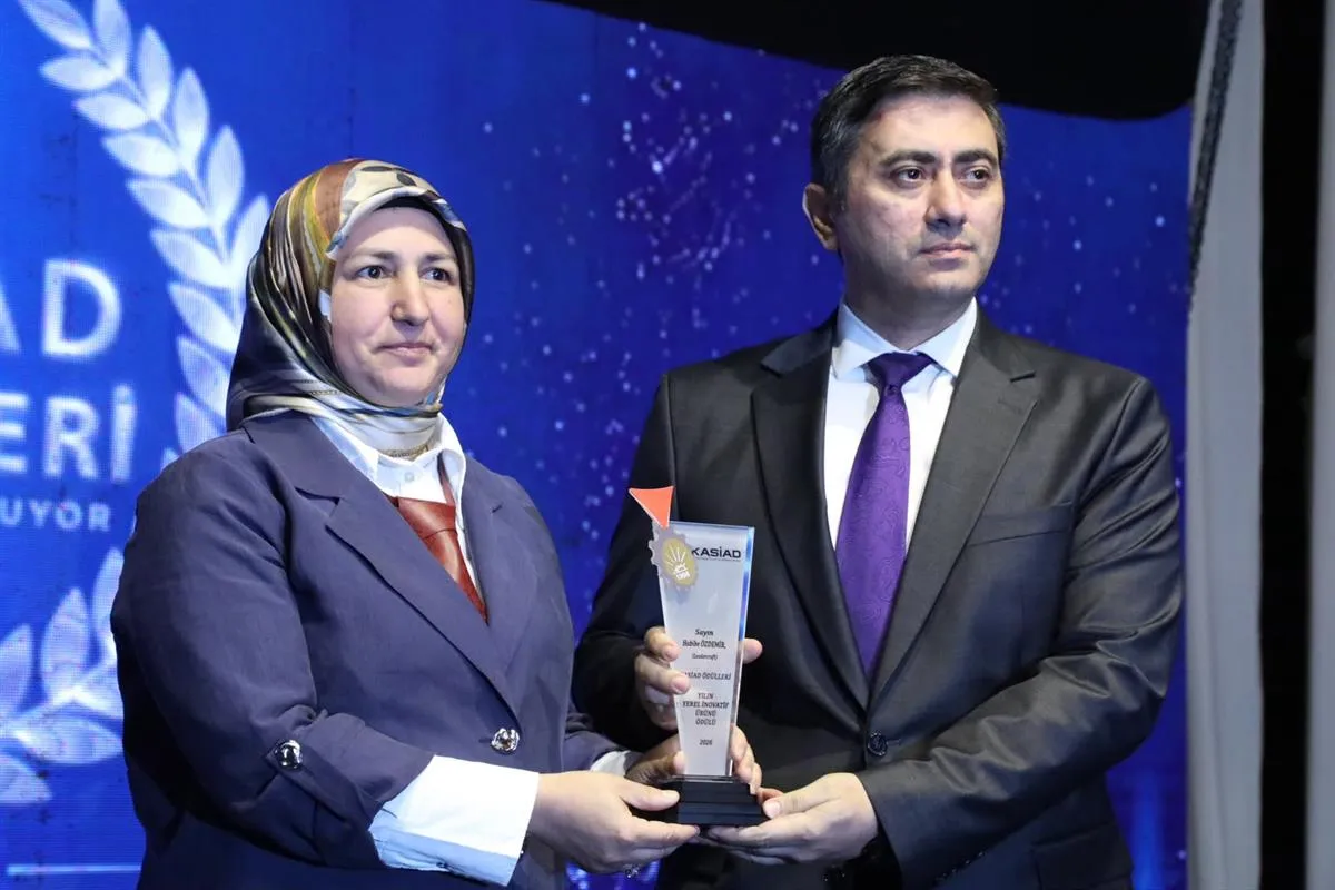 Kaymakam Çiğdem, KASİAD ödül törenine katıldı