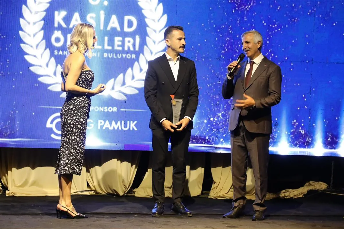 Kaymakam Çiğdem, KASİAD ödül törenine katıldı