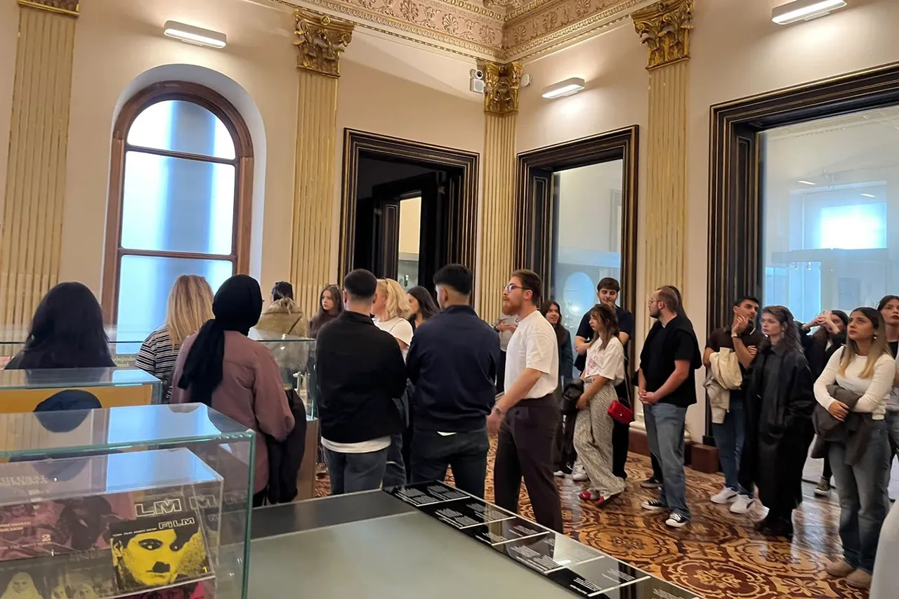 İç Mimarlık ve Çevre Tasarımı Öğrencileri İstanbul Sinema Müzesi’nde tasarım yaklaşımlarını yerinde inceledi