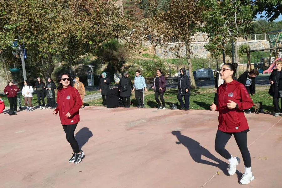 Eskihisar Sahili’nde “Adım At Havan Değişsin”