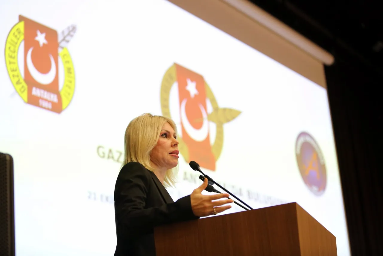 Gazeteciler Antalya’da buluştu