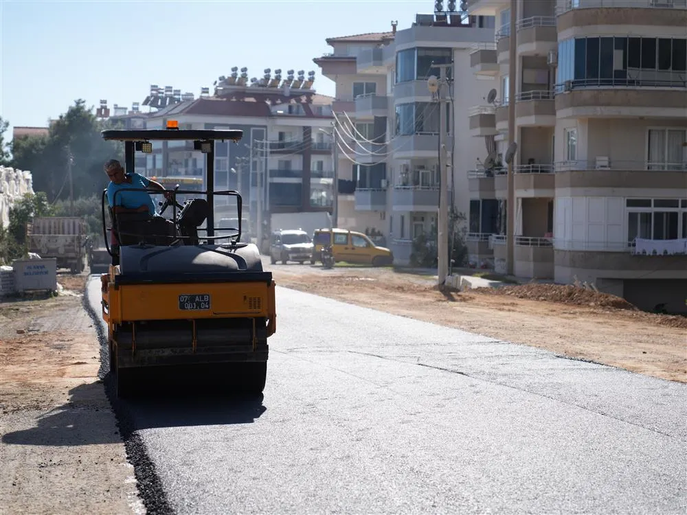 Alanya Belediyesi’nden Payallar’a 3,5 kilometrelik sıcak asfalt çalışması