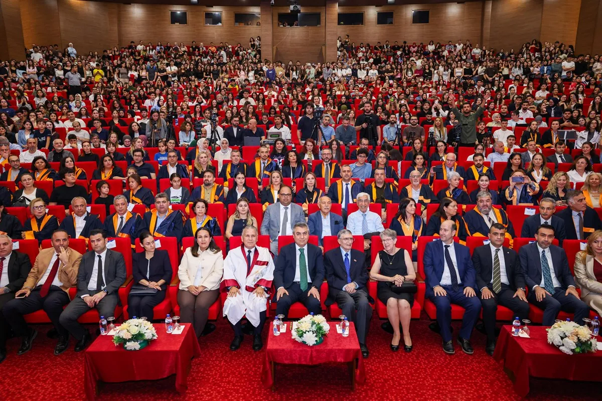 Mersin Valisi Toros, Aziz Sancar’ın onur konuğu olduğu “Mersin Üniversitesi 2026-2027 Akademik Yılı Açılış Töreni”ne Katıldı