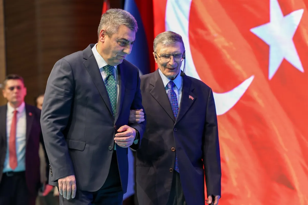 Mersin Valisi Toros, Aziz Sancar’ın onur konuğu olduğu “Mersin Üniversitesi 2026-2027 Akademik Yılı Açılış Töreni”ne Katıldı