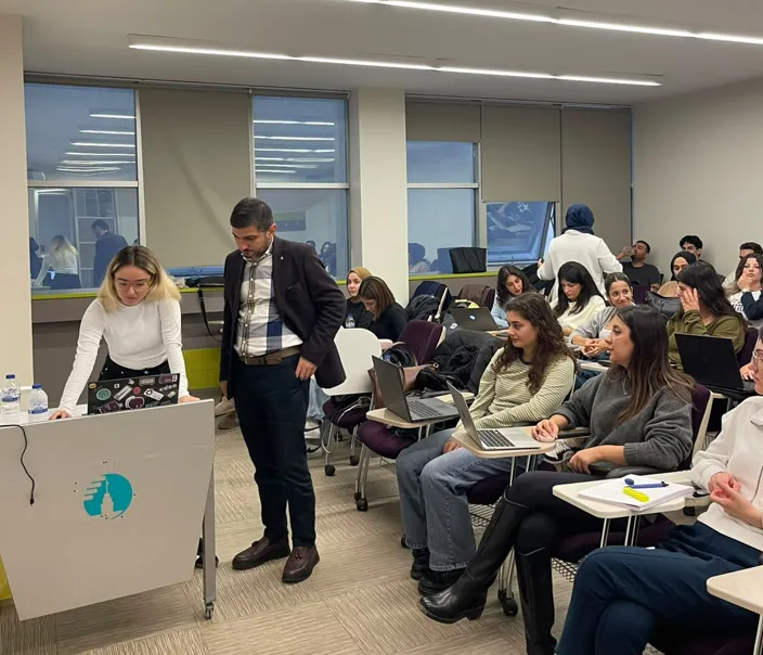 Endüstri Mühendisliği öğrencileri ERP uygulamalarını sektör deneyimiyle öğreniyor