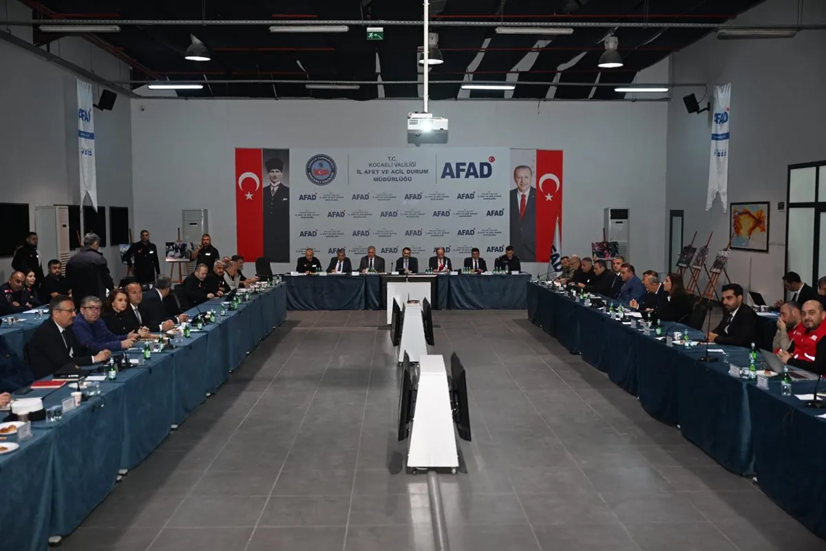 7 İl’de eş zamanlı olarak yürütülen "Ulusal Afet Tatbikatı", Kocaeli'de Vali Aktaş’ın Katılımıyla Yapıldı