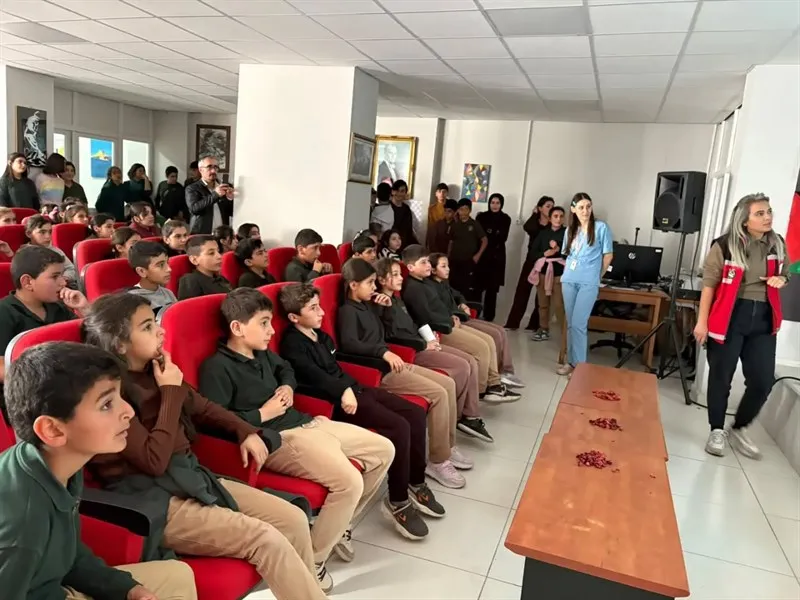 Gençlere yönelik bağımlılık ile mücadele semineri