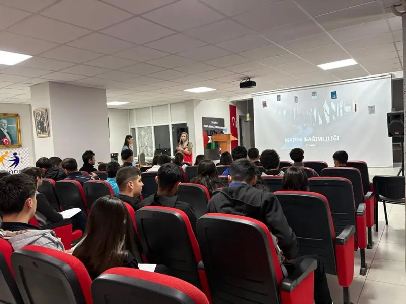 Gençlere yönelik bağımlılık ile mücadele semineri