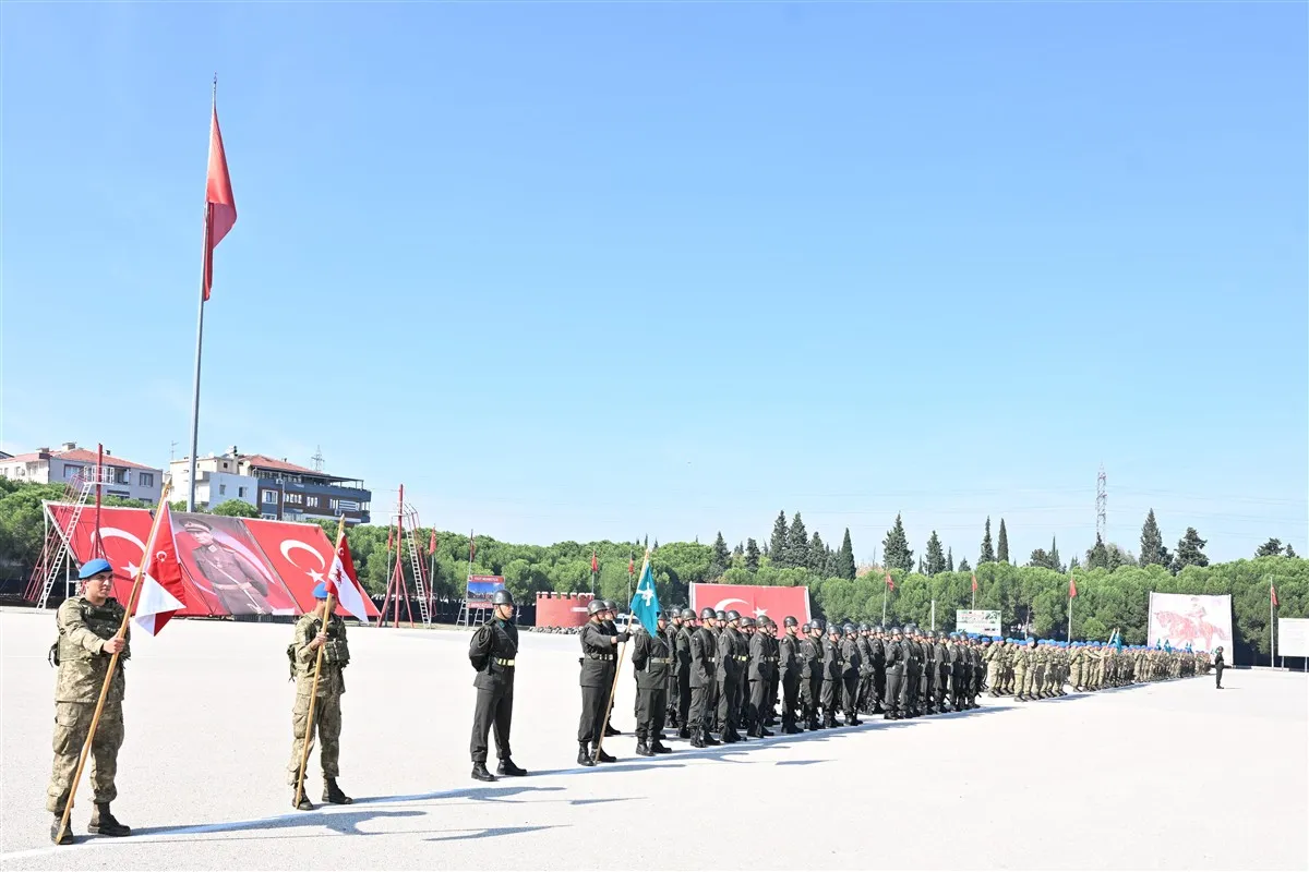 Manisa 8’inci Tugay Komutanlığı sancak teslim töreni düzenlendi
