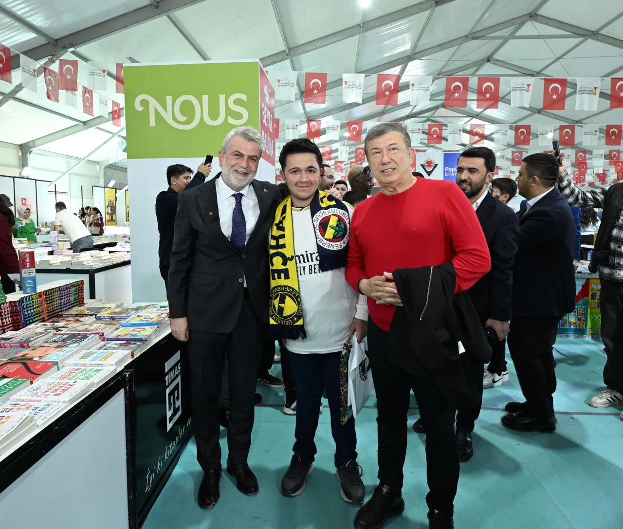 Futbol Efsaneleri Kitap Fuarı’nda Kahramanmaraşlılarla buluştu