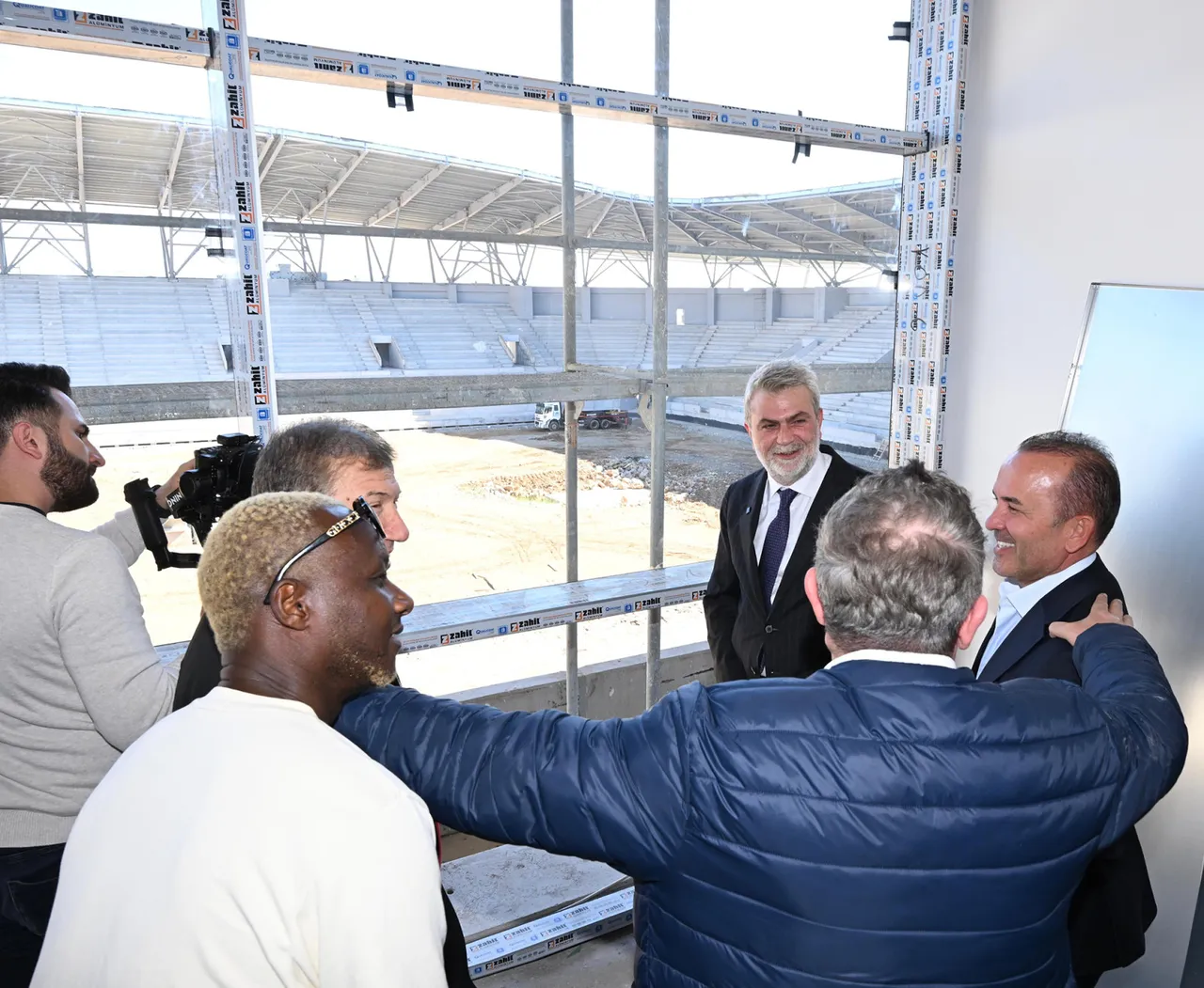 Kahramanmaraş Stadyumu’na Türk futbolunun efsanelerinden tam not