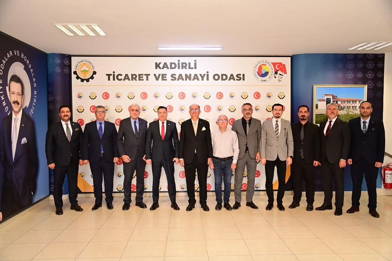 Osmaniye Korkut Ata Üniversitesi Rektörü, Kadirli Ticaret ve Sanayi Odasını ziyaret etti