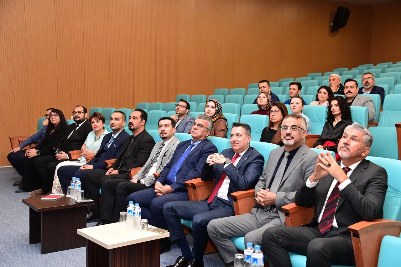 Osmaniye Korkut Ata Üniversitesi Rektörü Uzun başkanlığında Kadirli’de akademik kurul toplantısı yapıldı
