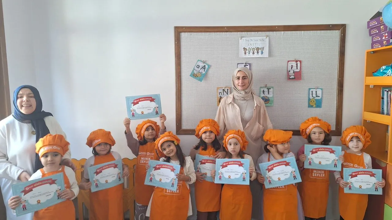 Özel gönül Bahçesi Anaokulu'nda minik şefler sağlıklı tarifler hazırladı