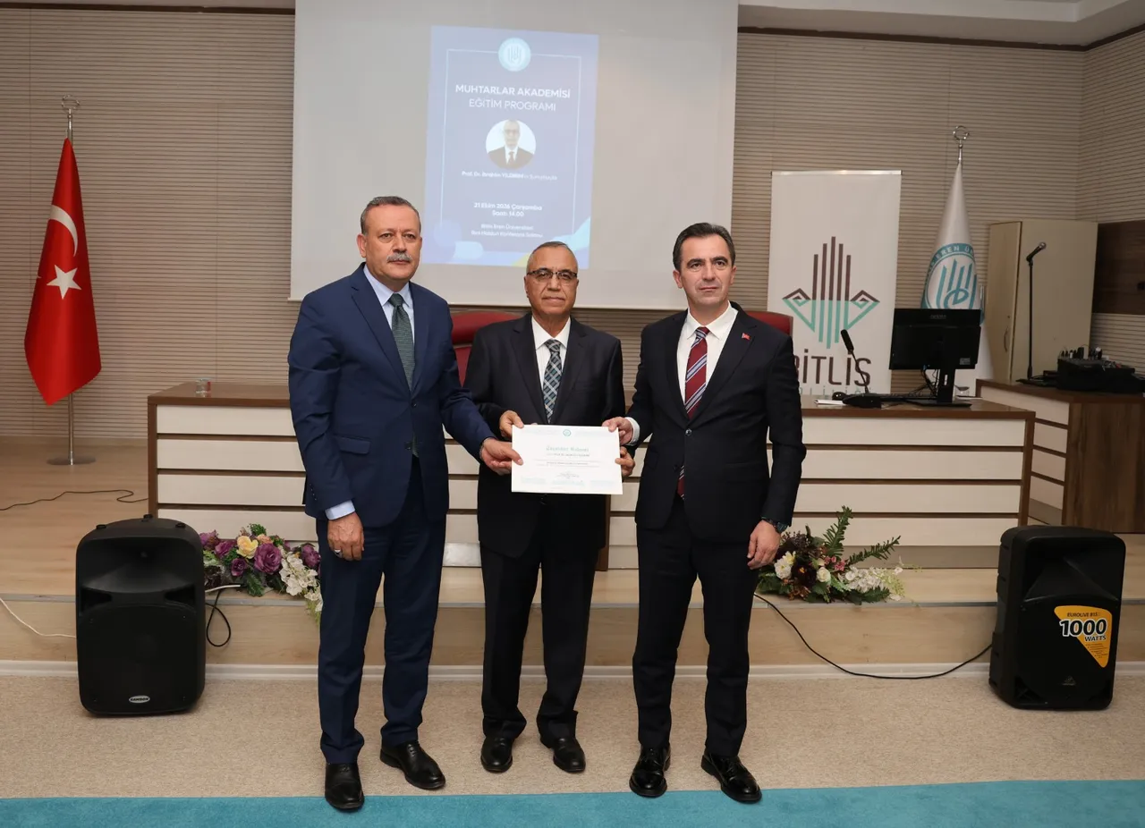 Bitlis Eren Üniversitesi Ev Sahipliğinde Muhtarlar Akademisi eğitim programı düzenlendi