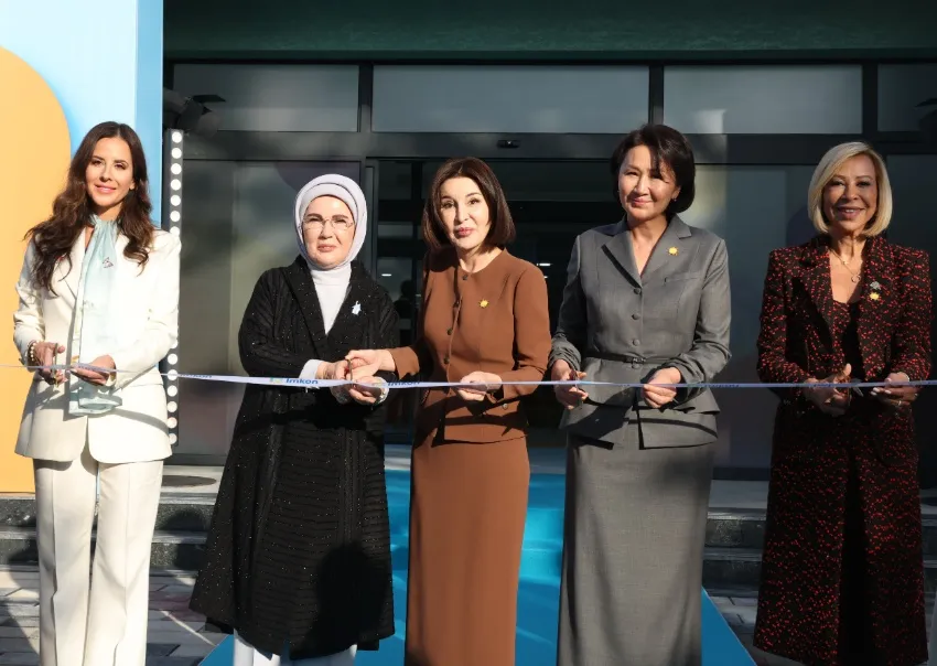 Emine Erdoğan, Özbekistan'da rehabilitasyon merkezi ve okul öncesi eğitim kurumunun açılışına katıldı