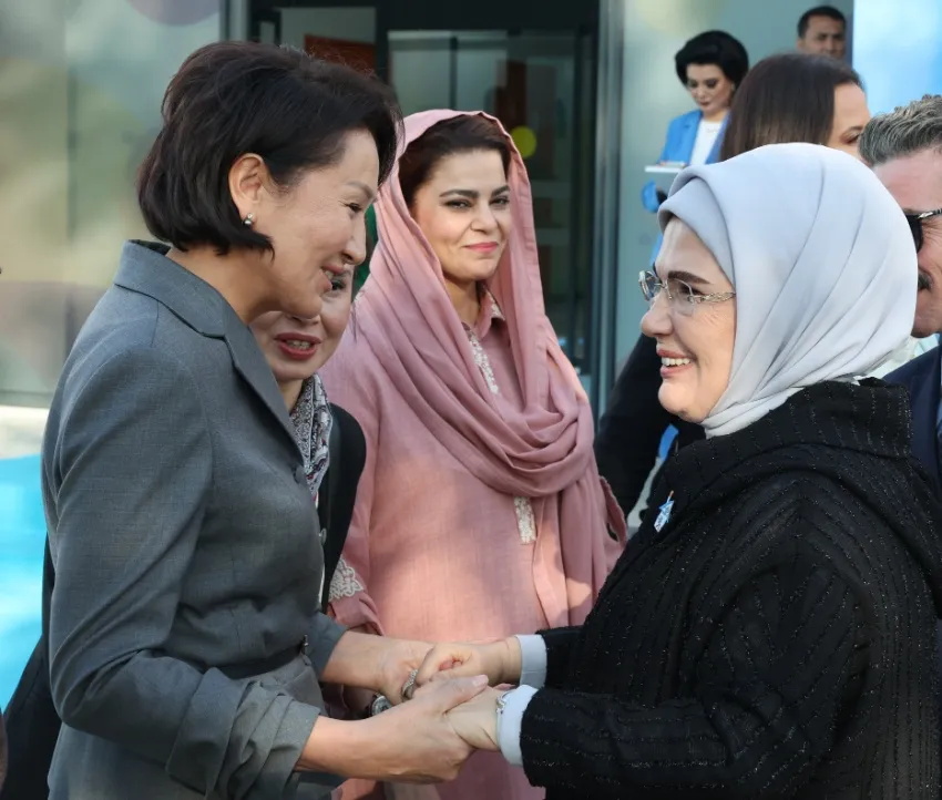 Emine Erdoğan, Özbekistan'da rehabilitasyon merkezi ve okul öncesi eğitim kurumunun açılışına katıldı