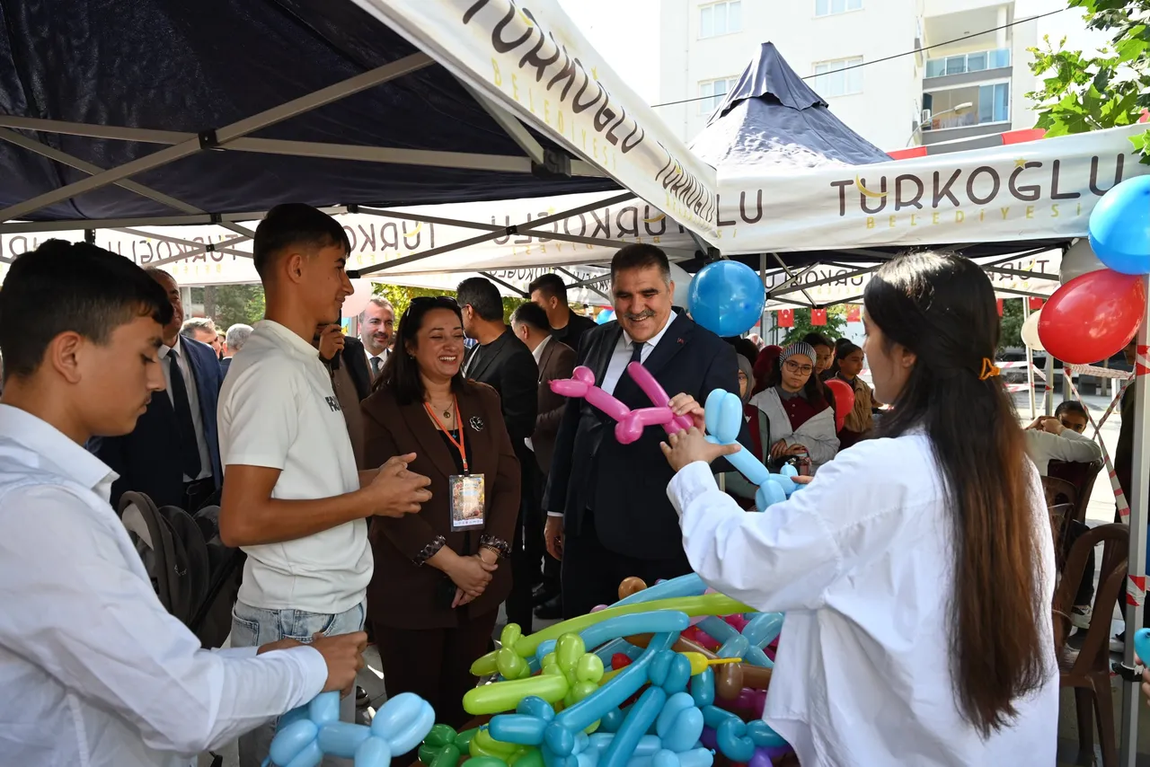 Millet Meydanı’nda nostalji rüzgârı esti