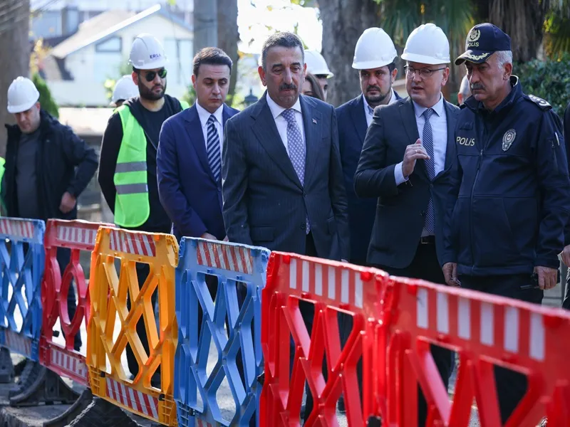 Vali Osman Hacıbektaşoğlu, Fener Bölgesi’nde Başkent EDAŞ tarafından yürütülen elektrik altyapı çalışmalarını yerinde inceledi