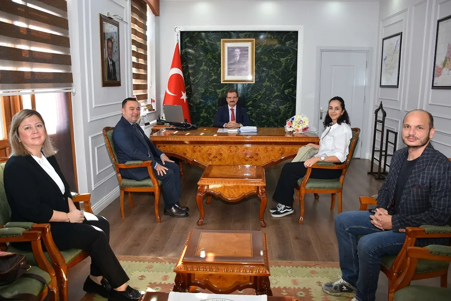 Salihli İnşaat Mühendisleri Odası Yönetiminden Salihli Kaymakamına ziyaret