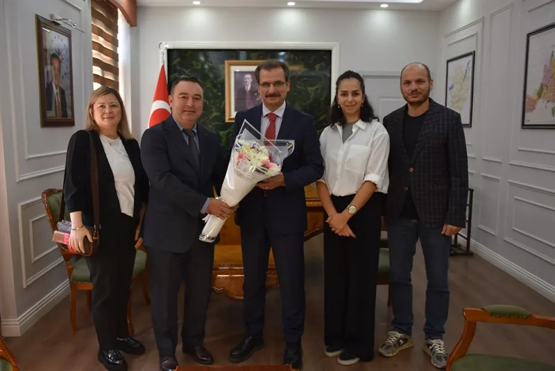 Salihli İnşaat Mühendisleri Odası Yönetiminden Salihli Kaymakamına ziyaret